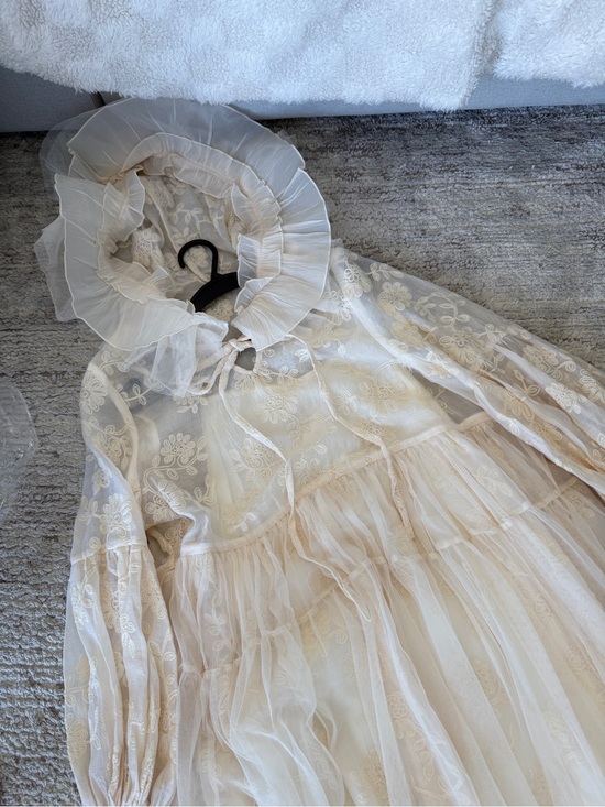 Dresses & Skirts - Romantic Vintage Portrait Victorian-Inspired Maxi Dress in Cream